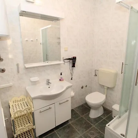 Mare-200 M From The Beach *