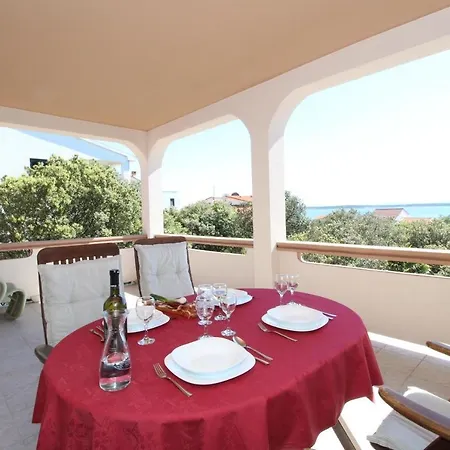 Mare-200 M From The Beach Mandre