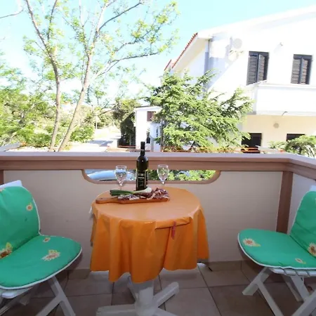 Mare-200 M From The Beach Mandre