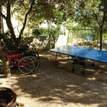 Apartament Mare-200 M From The Beach