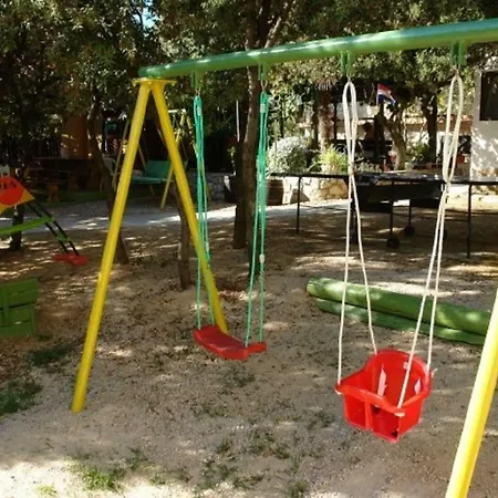 Apartament Mare-200 M From The Beach *